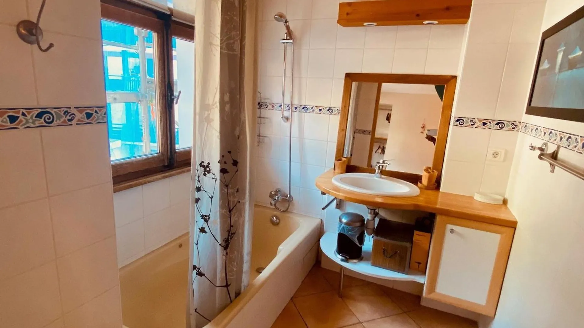 Appartement 3 Pieces Avec Balcon Et Wifi Au Centre De La Clusaz - Fr-1-459-20 フランス